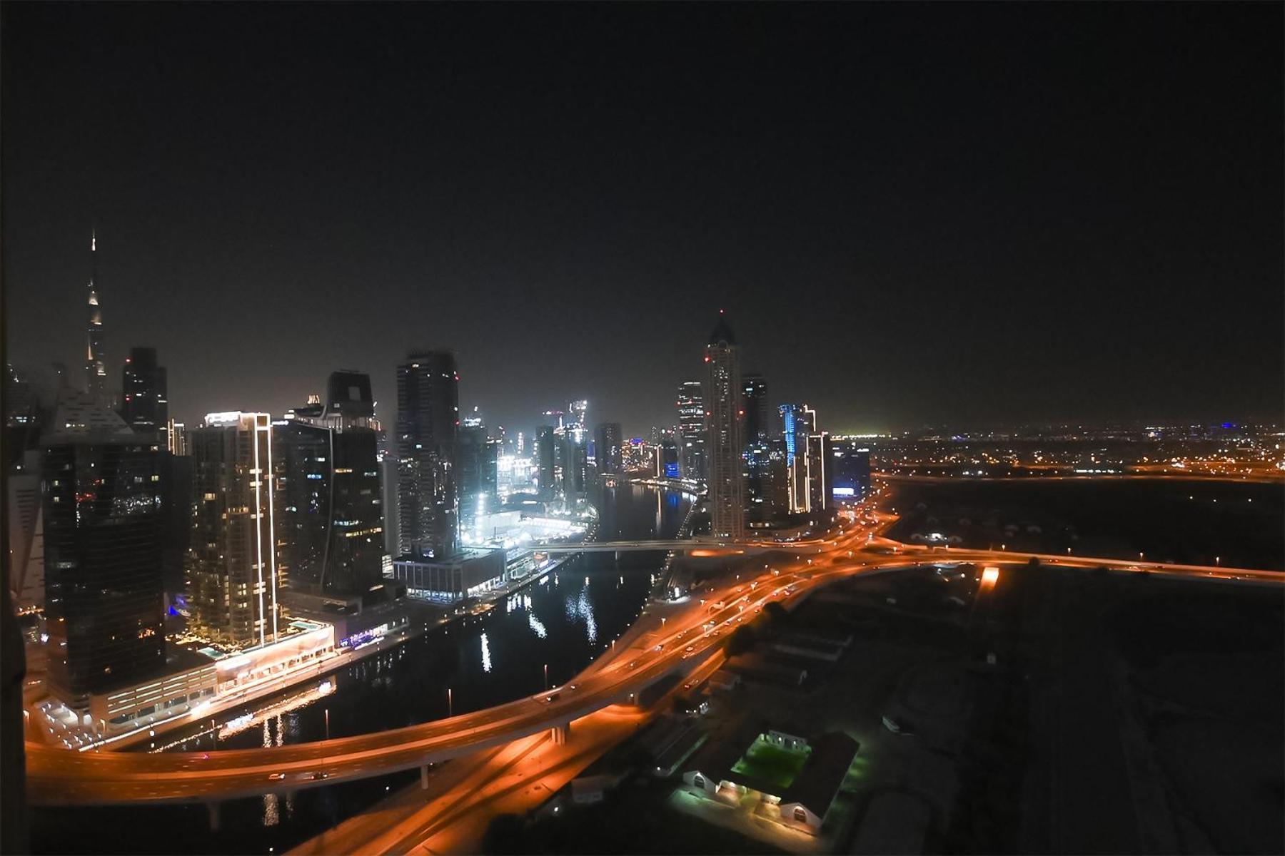 Brown Stone - Canal View Five Star Apartment